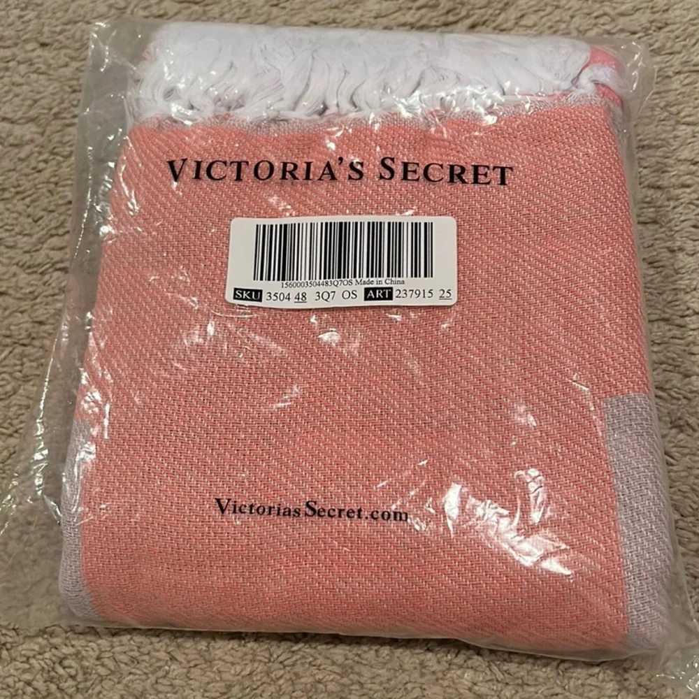 Pink VICTORIA'S SECRET Beach Blanket or Throw 100% Cotton 50IN X 60IN NEW